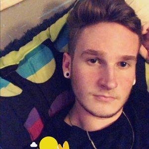 Meet your Posher, Bradley